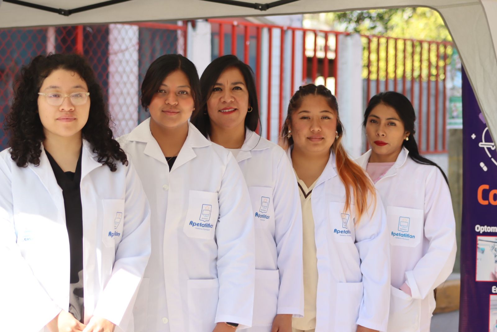 Llega el programa Médicos en tu Casa del gobierno de Apetatitlán a la comunidad de Tecolotla